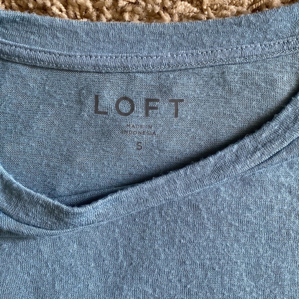 Blue LOFT tunic - Picture 3 of 3